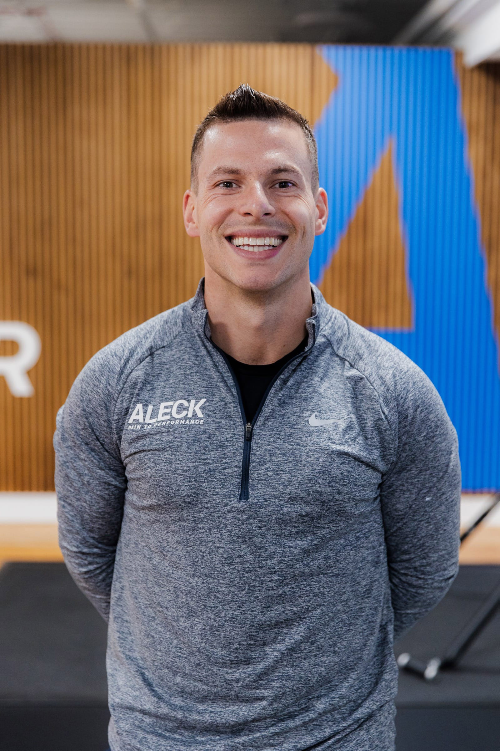 20260107–AleckPTP_Dr.PeterShoot-45-slim